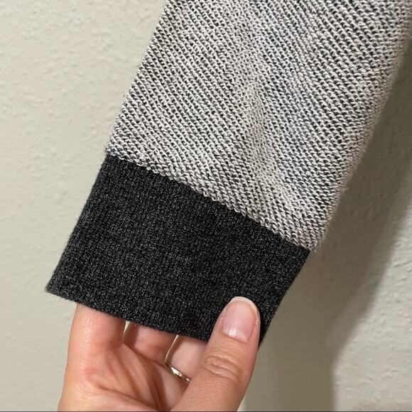 Roxy Gray and Light Gray Women's Sweater - Picture 2 of 8